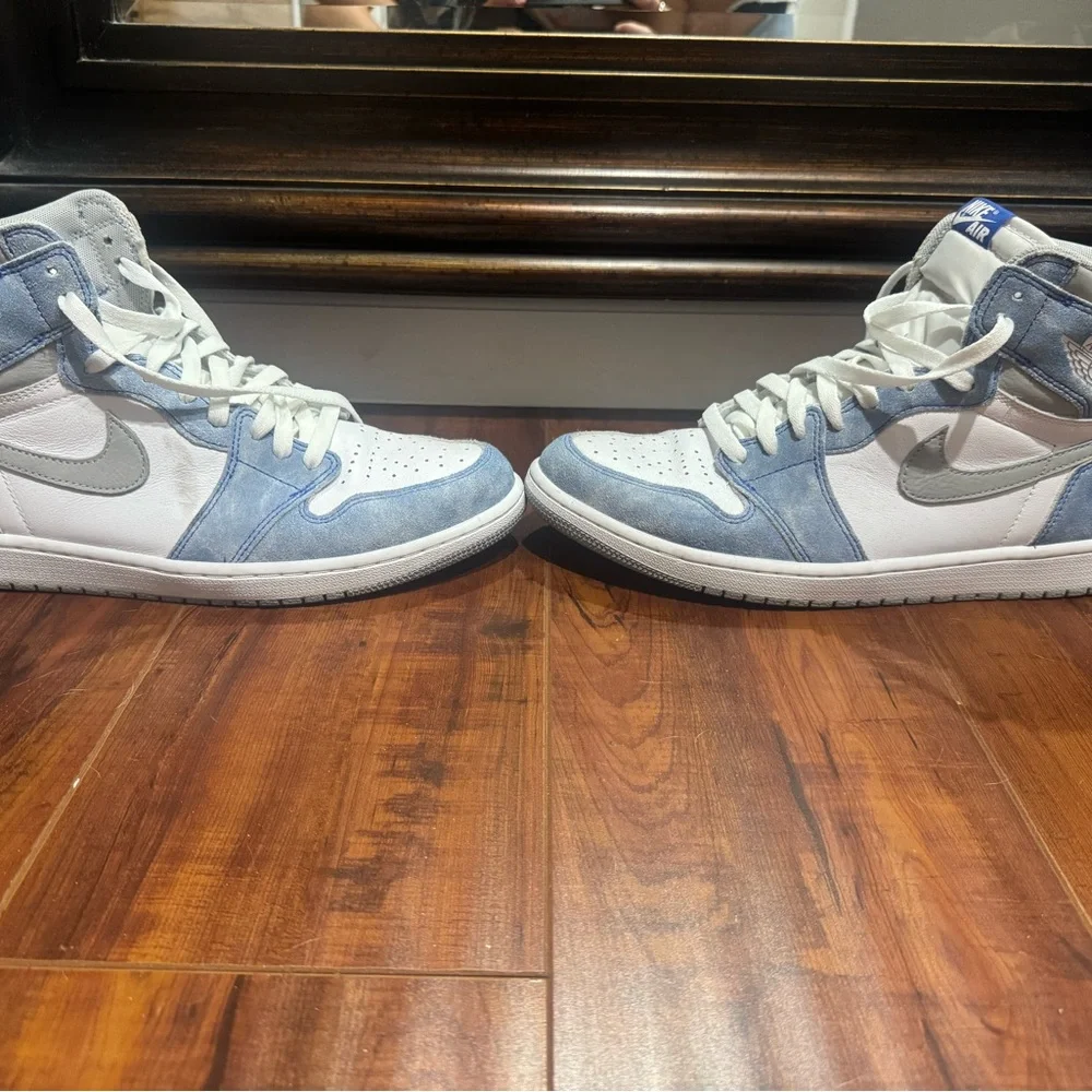 Air Jordan High-Top Sneakers - Picture 3 of 8